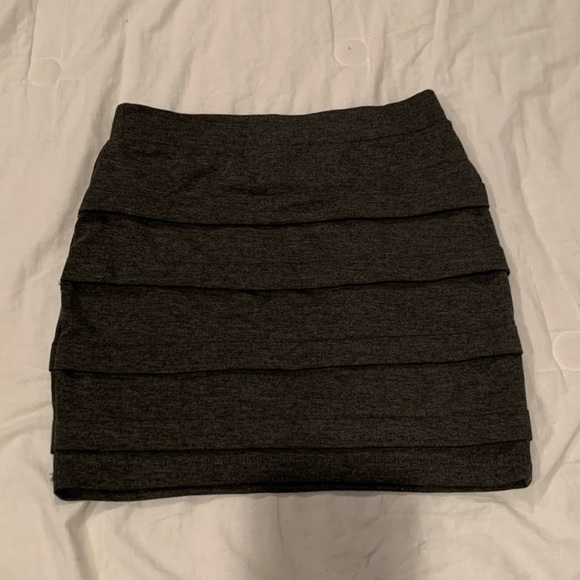 4/$25 Women skirt - Picture 4 of 5